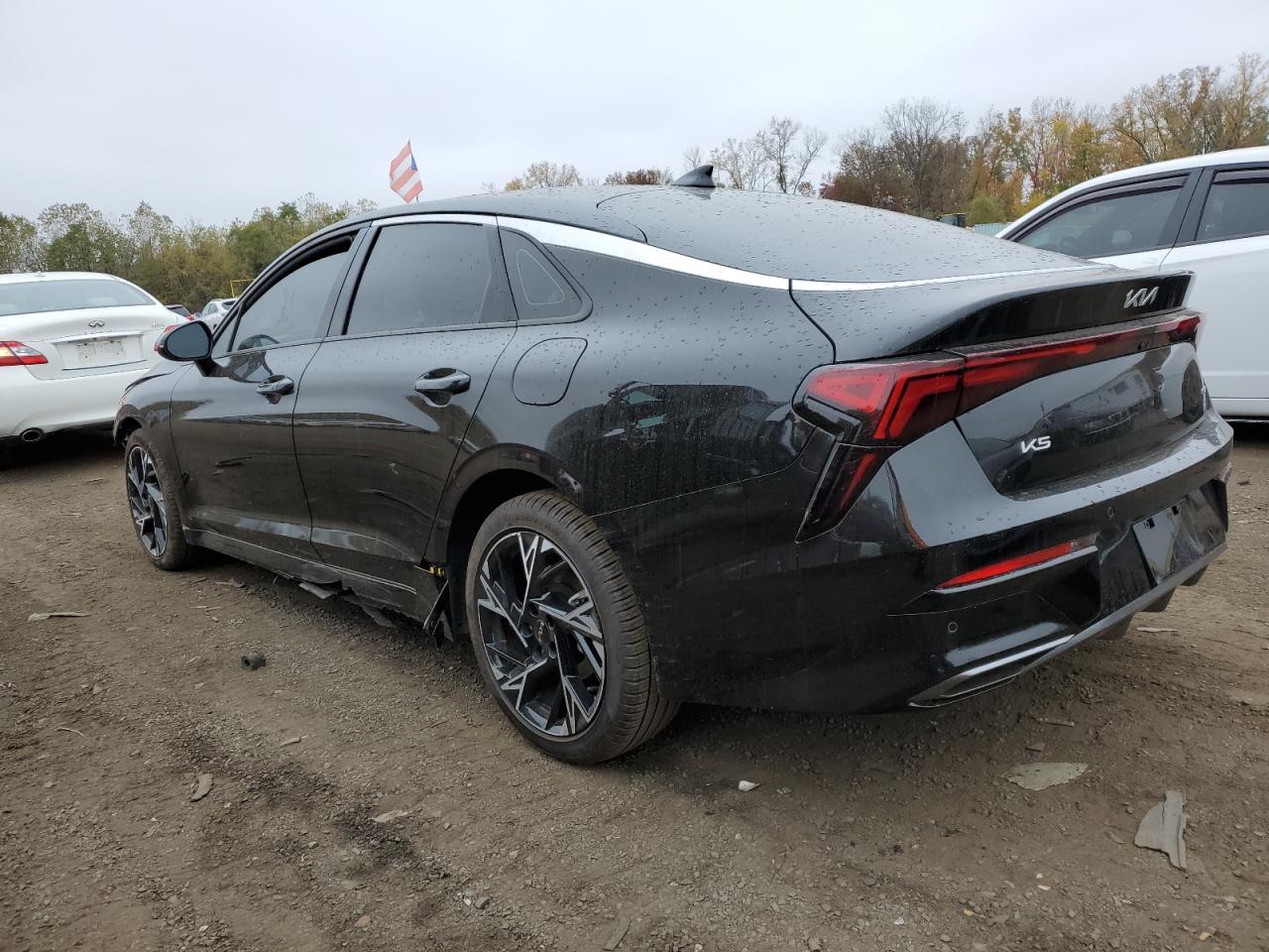 2025 Kia K5 - Image 2