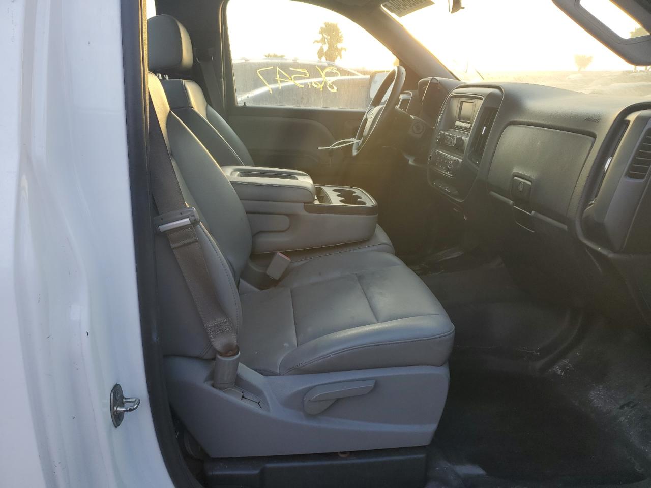 2016 Chevrolet Silverado - Image 10