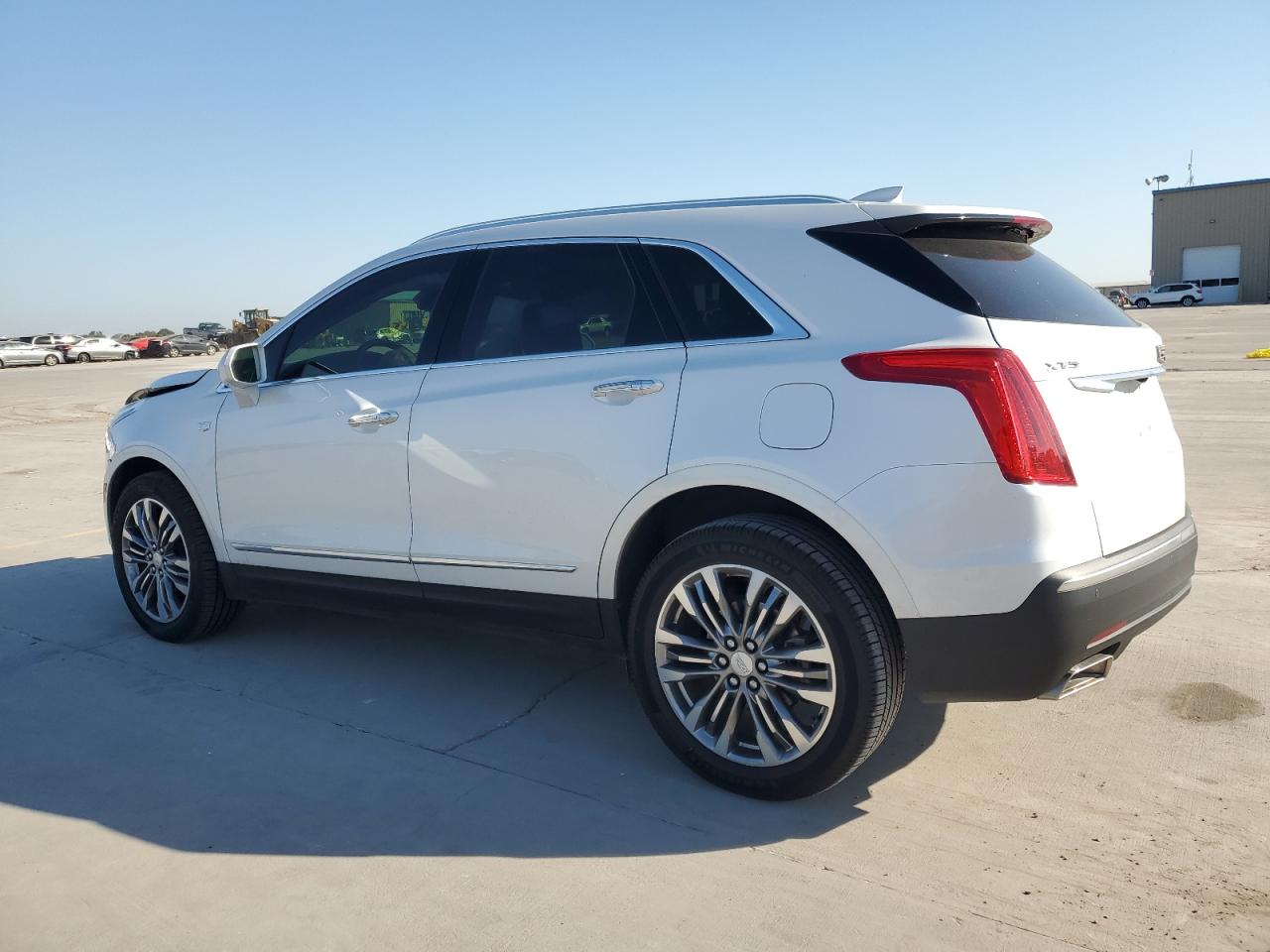 VIN 1GYKNCRS6HZ298653 2017 CADILLAC XT5 no.2