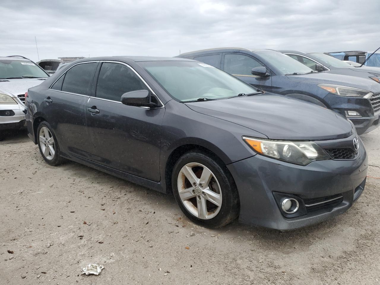 2013 Toyota Camry - Image 4