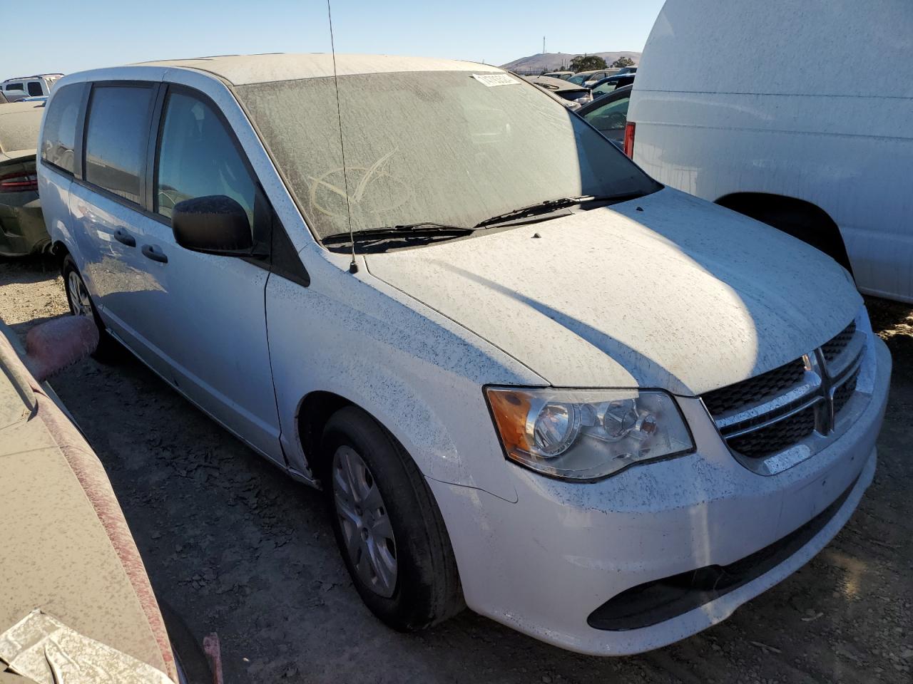 2019 Dodge Caravan - Image 4