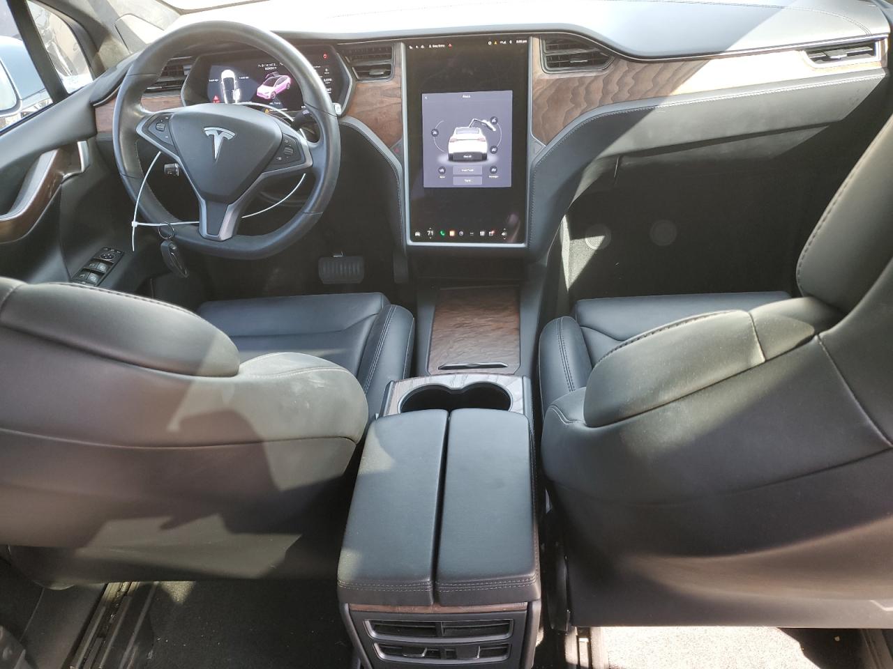 5YJXCBE24JF141068 2018 Tesla Model X