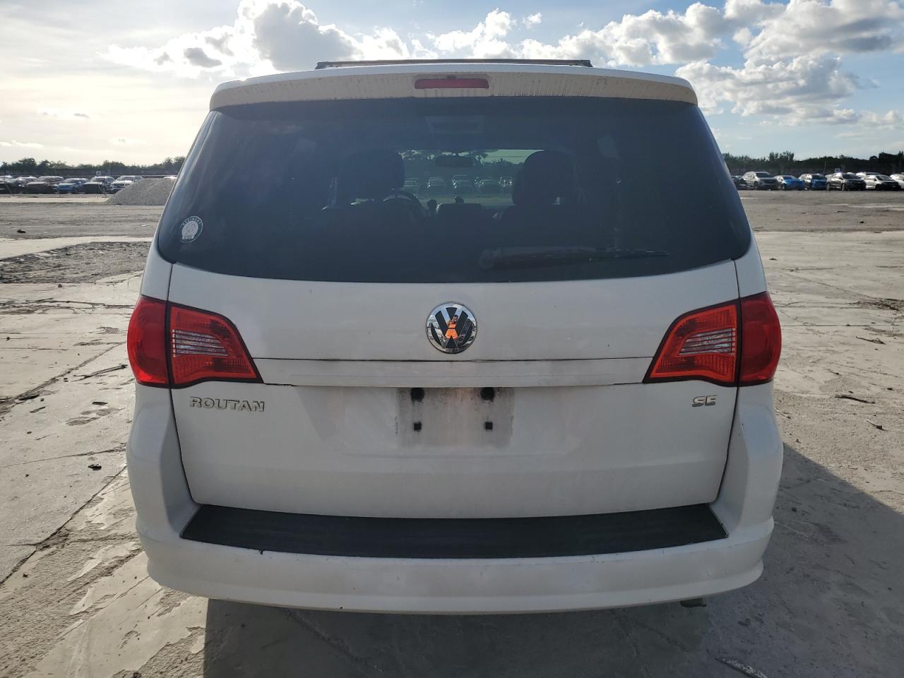 2011 Volkswagen Routan Se VIN: 2V4RW3DG0BR691768 Lot: 75745714