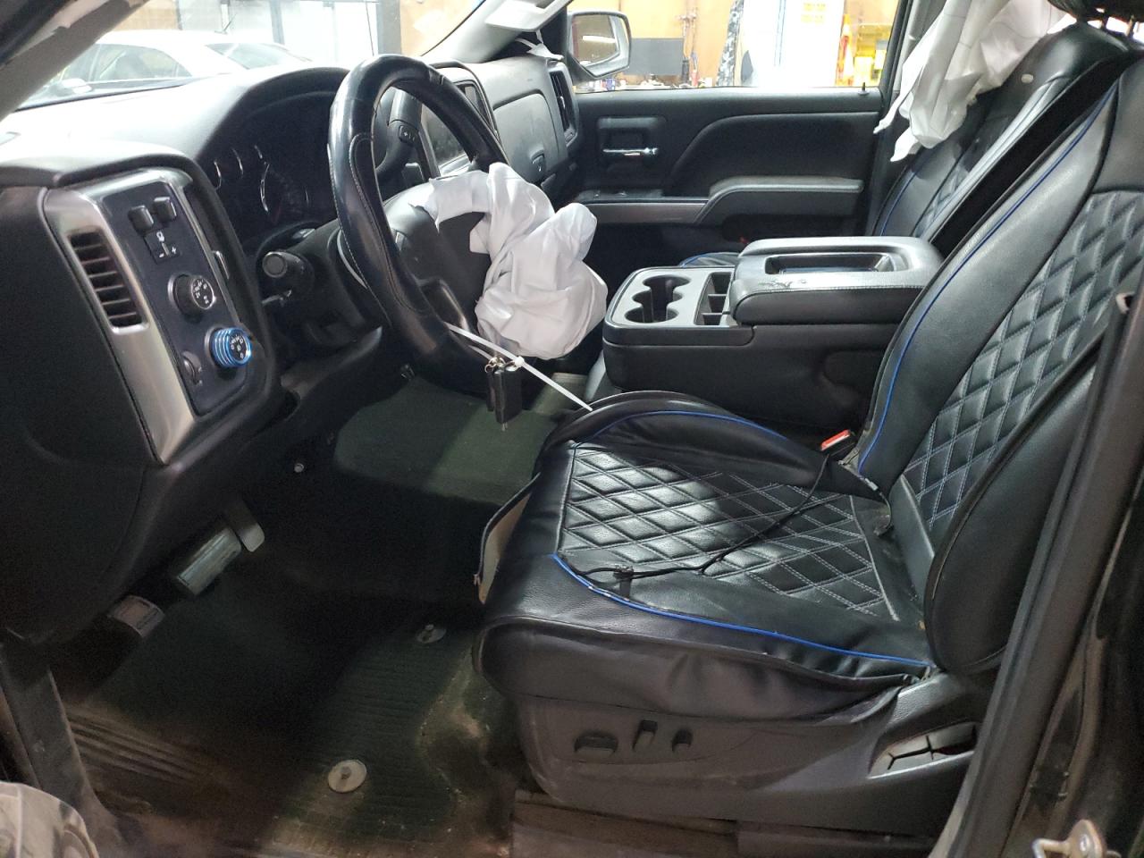 2016 Chevrolet Silverado - Image 7