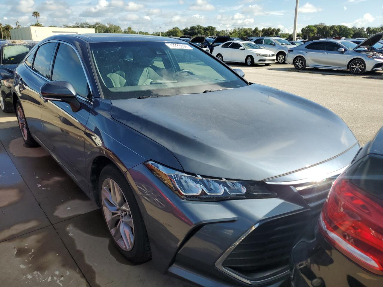 2019 Toyota Avalon - Image 5
