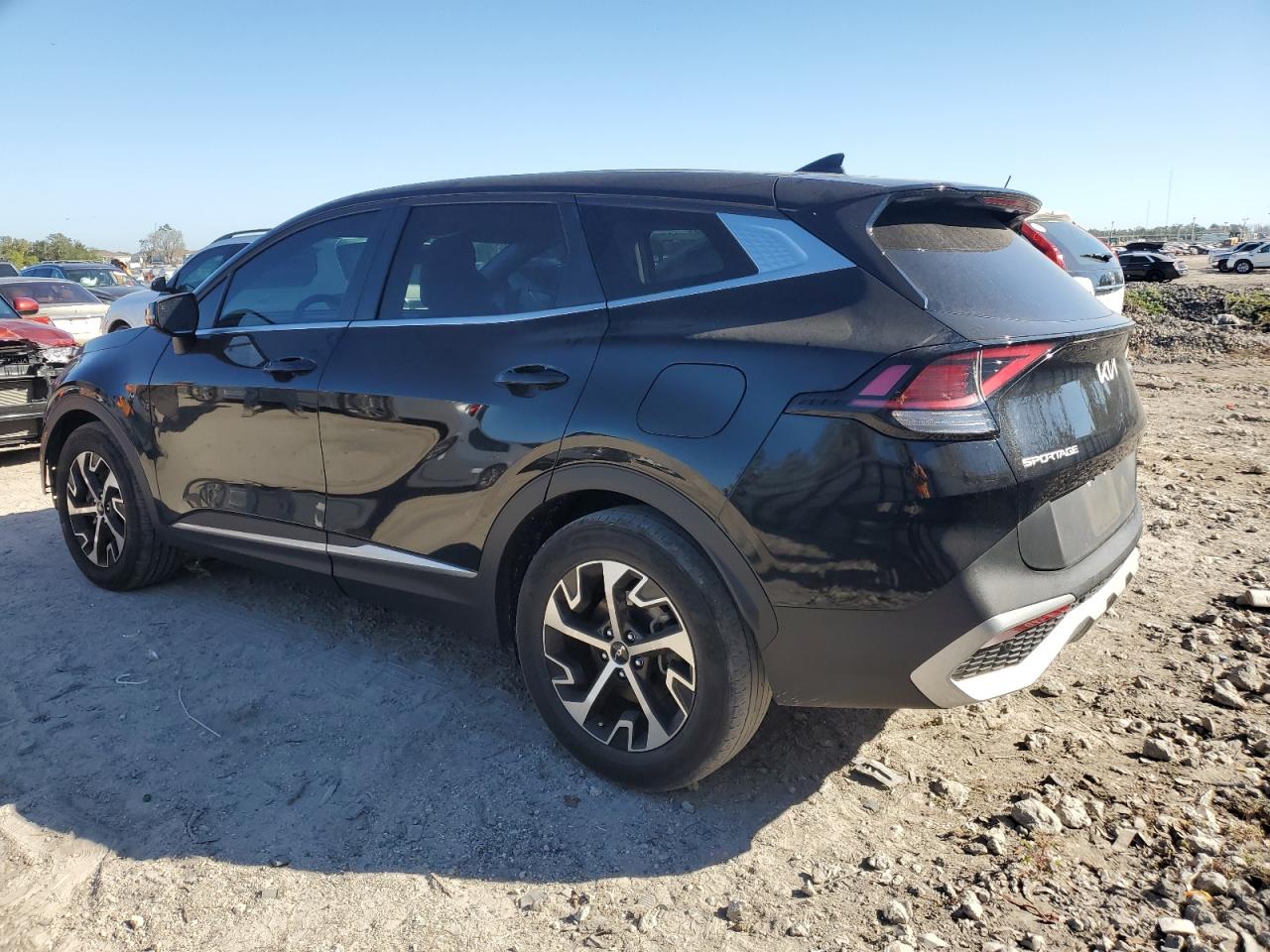 2023 Kia Sportage - Image 2