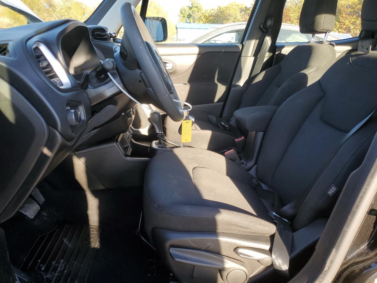 2020 Jeep Renegade - Image 7