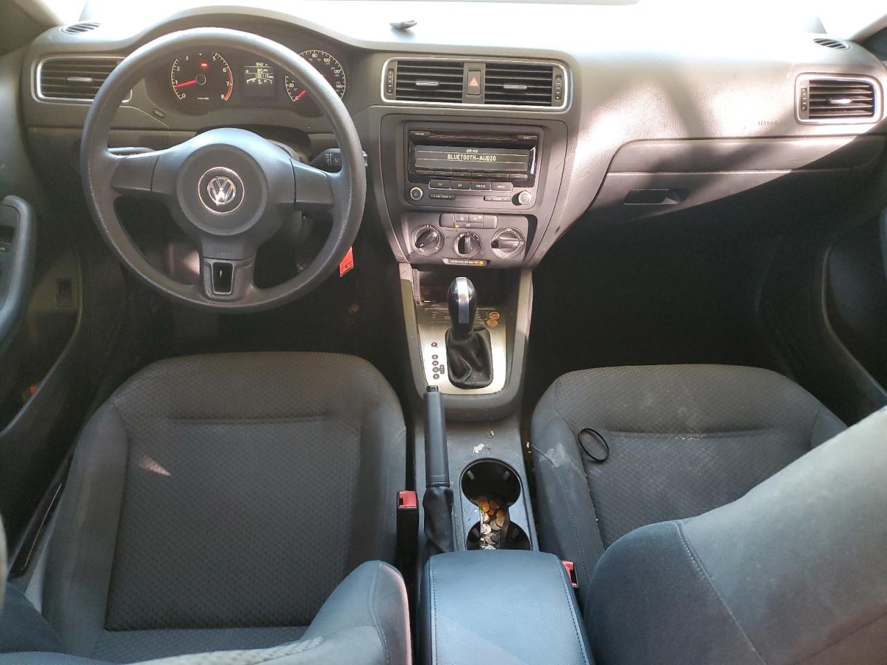 2014 Volkswagen Jetta - Image 8