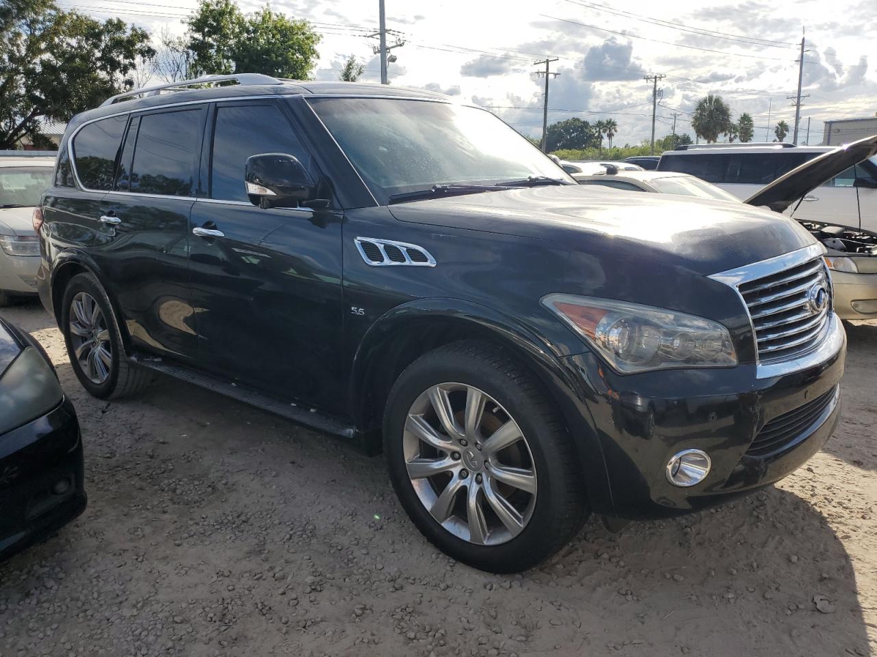 2014 Infiniti QX80 - Image 4