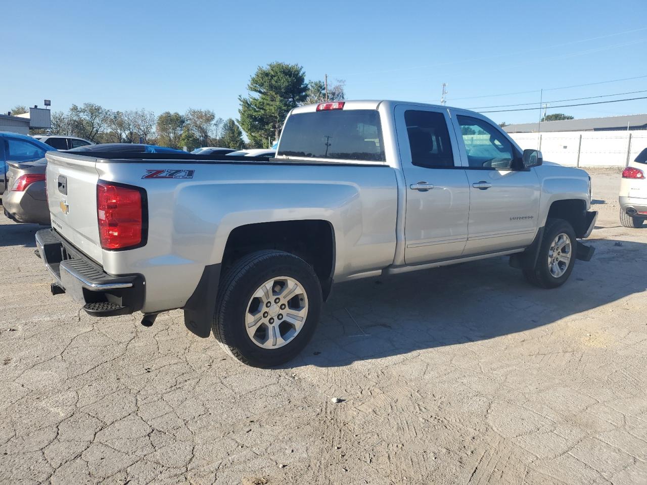 VIN 1GCVKREC7HZ320673 2017 CHEVROLET ALL Models no.3