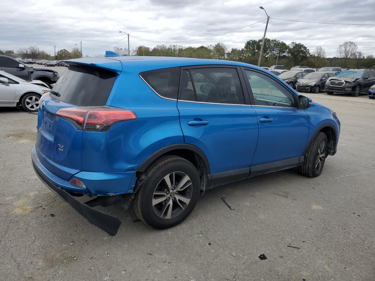 2018 Toyota RAV 4 - Image 3