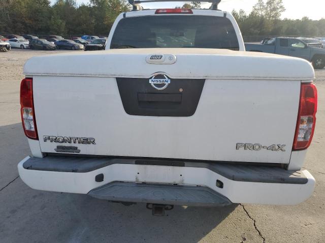 Pickups NISSAN FRONTIER 2012 White