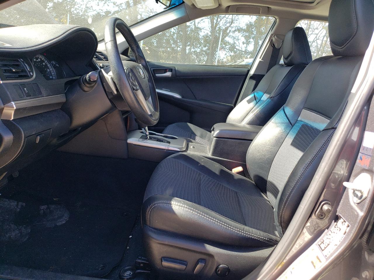 2012 Toyota Camry - Image 7