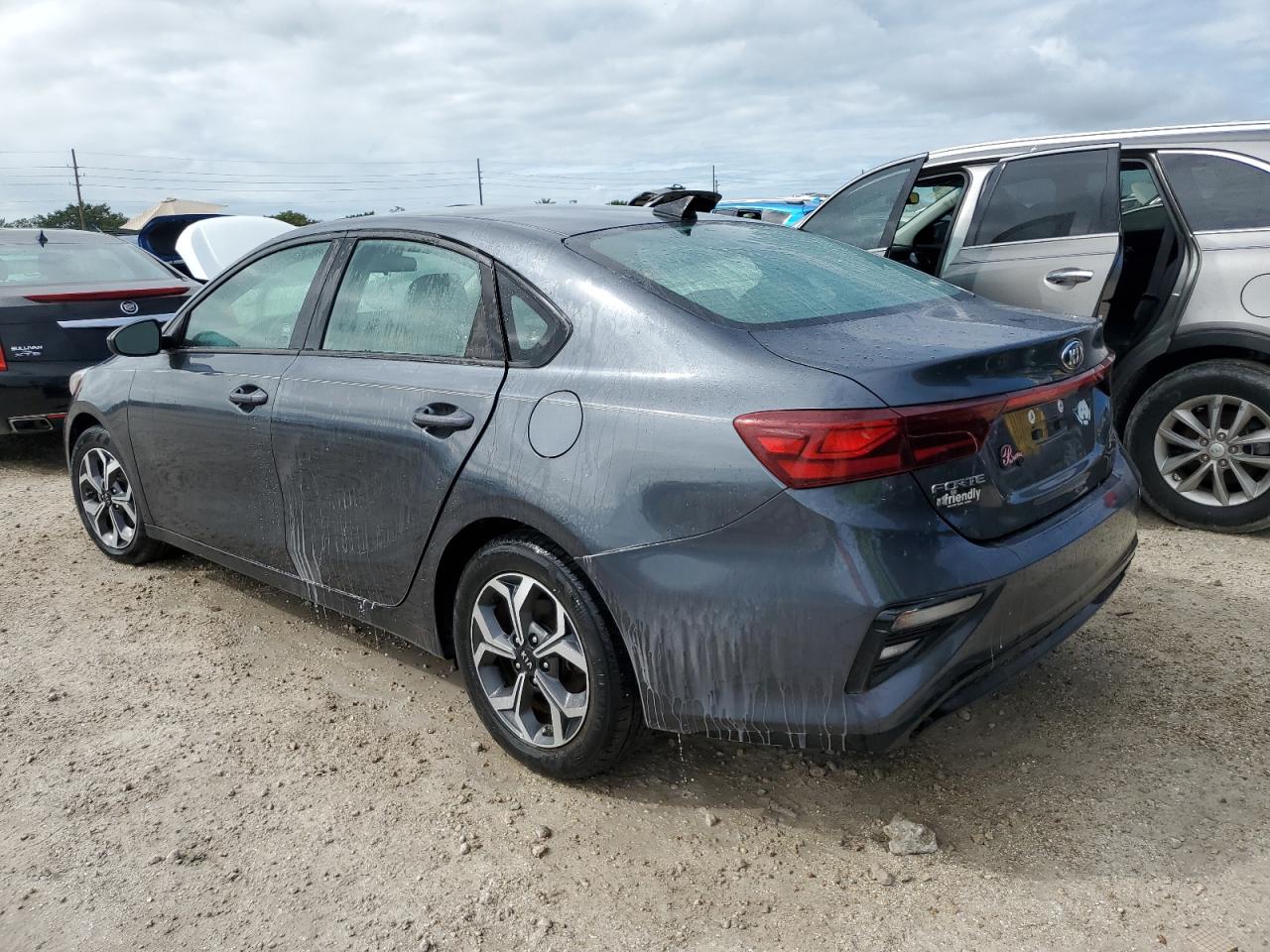 2020 Kia Forte - Image 2