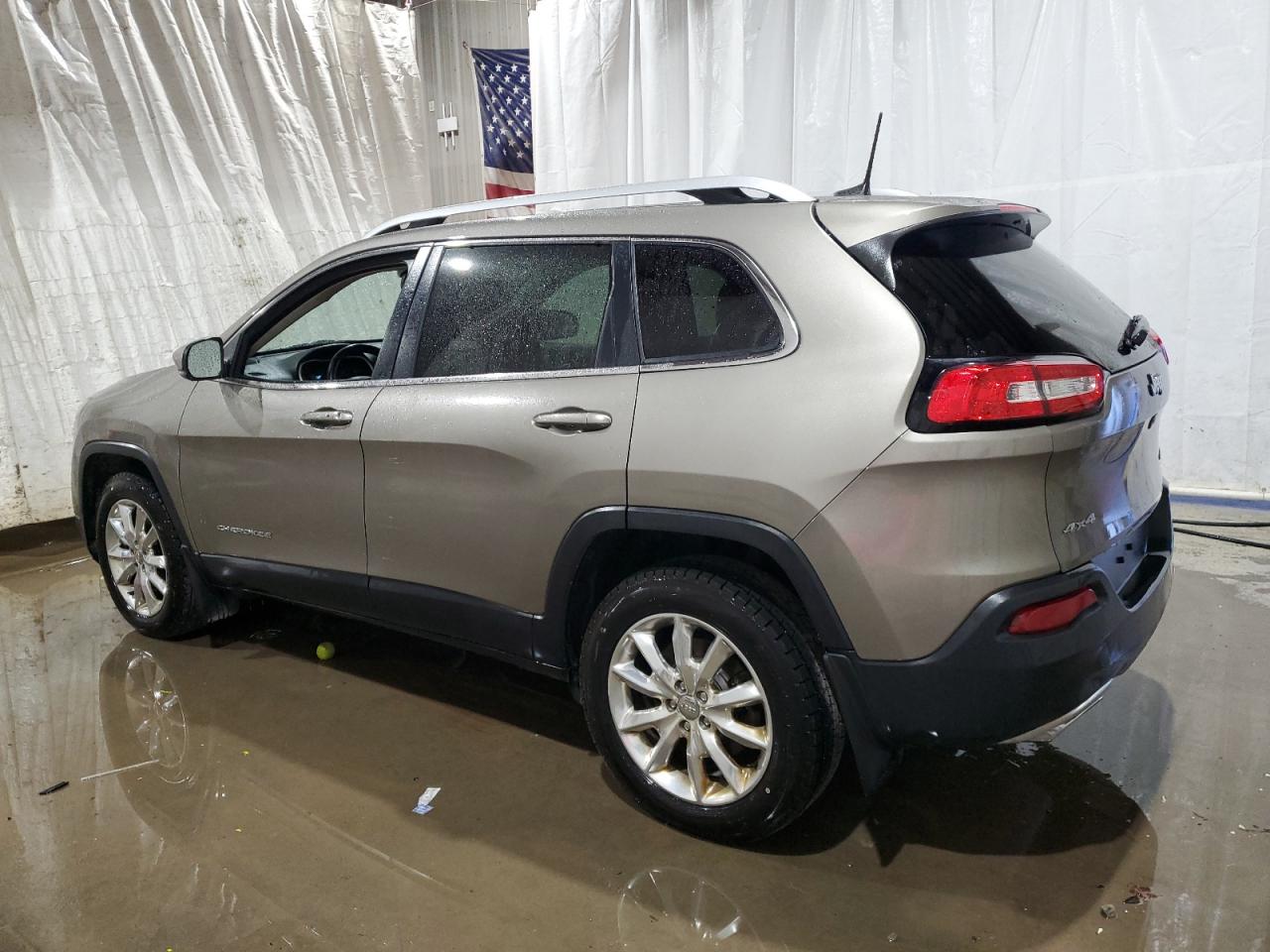 2016 Jeep Grand Cherokee - Image 2