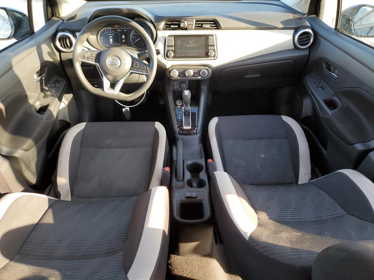 2021 Nissan Versa - Image 8