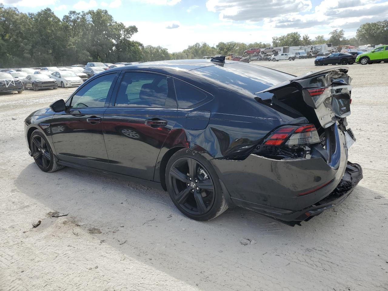1HGCY2F76RA033261 2024 HONDA ACCORD - Image 2