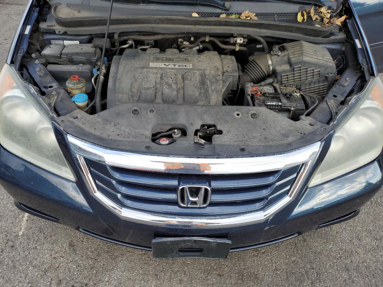 2010 Honda Odyssey - Image 14