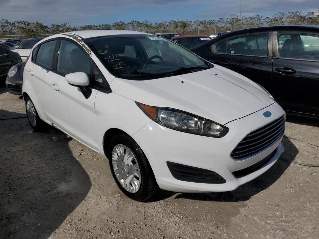  FORD FIESTA 2015 Білий