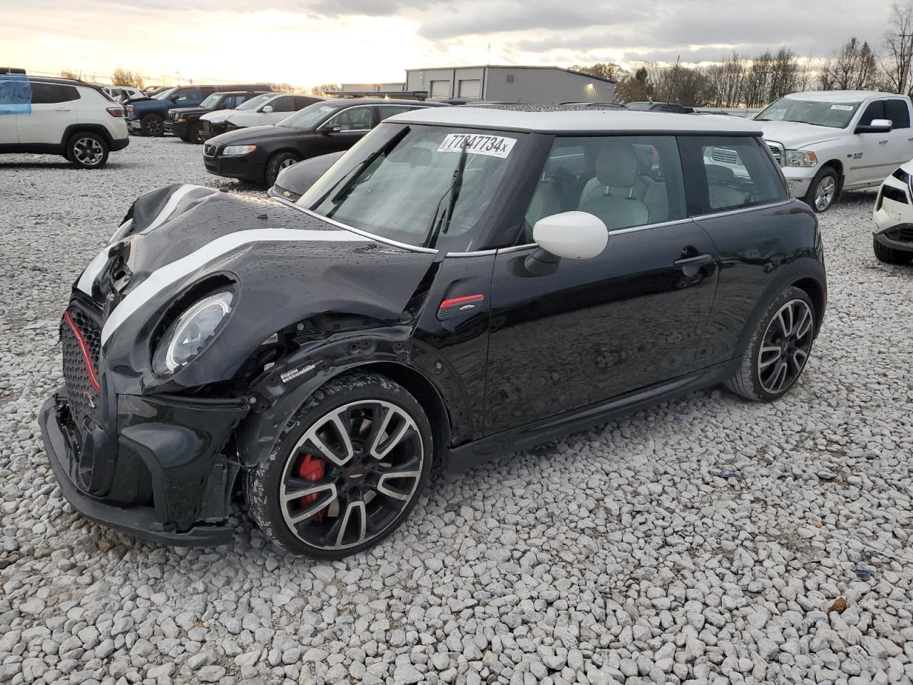 2022 MINI Cooper - Image 1