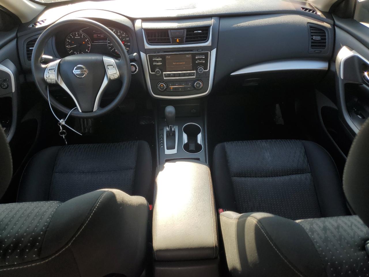 2016 Nissan Altima - Image 8