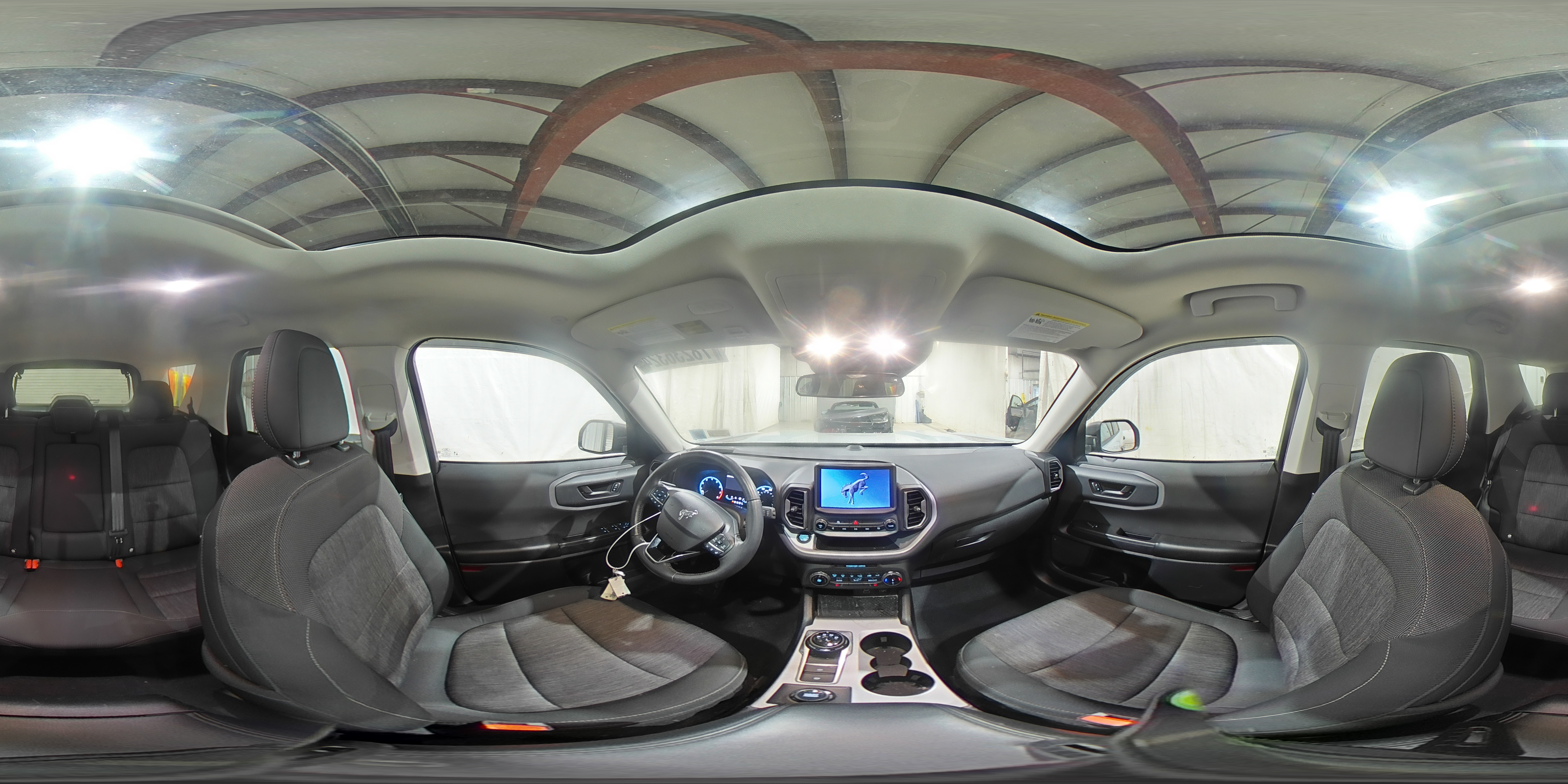 2023 Ford Bronco - Image 13