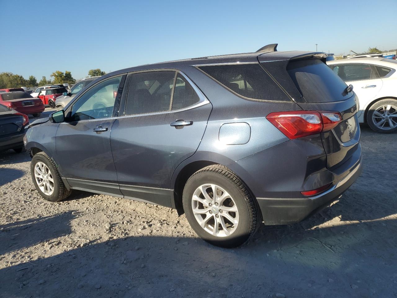 2018 Chevrolet Equinox - Image 2