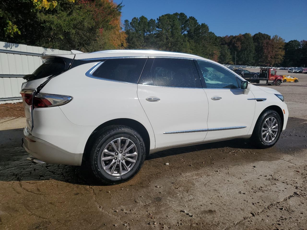 2022 Buick Enclave - Image 3