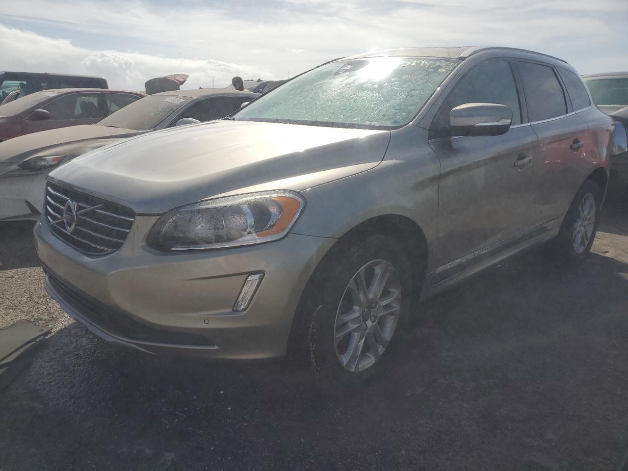 2016 Volvo XC60 - Image 1