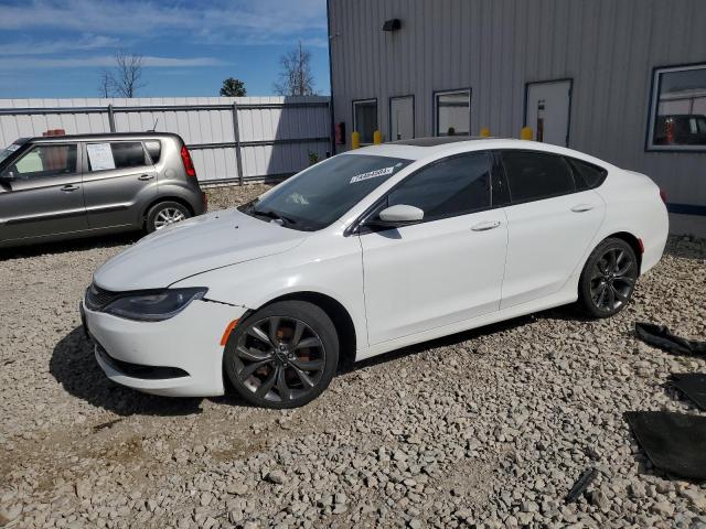 2015 Chrysler 200 S للبيع في Appleton، WI - Front End