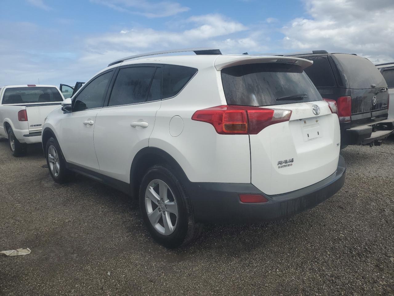 VIN JTMWFREVXDD006047 2013 TOYOTA RAV4 no.2