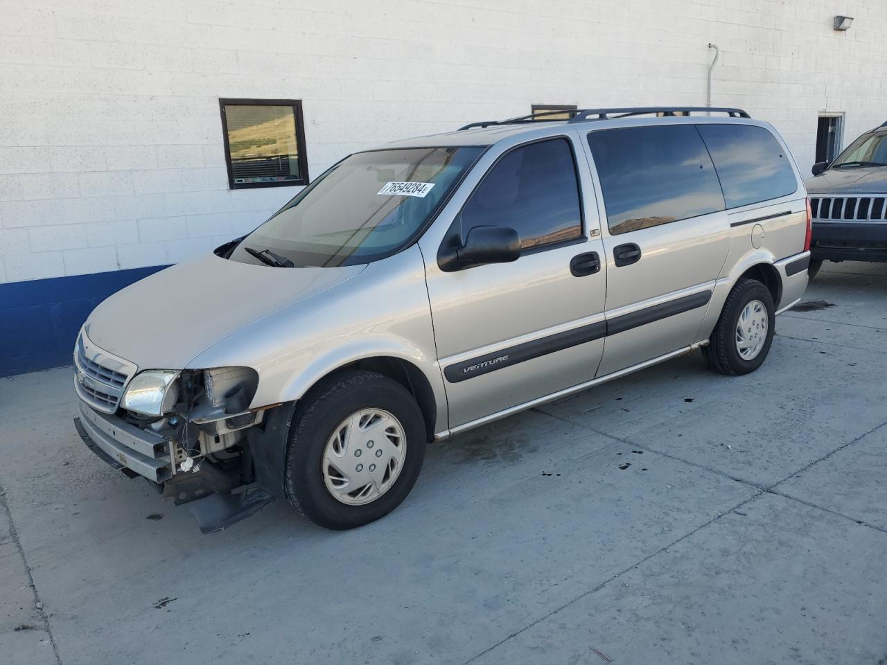 2004 Chevrolet Venture - Image 1