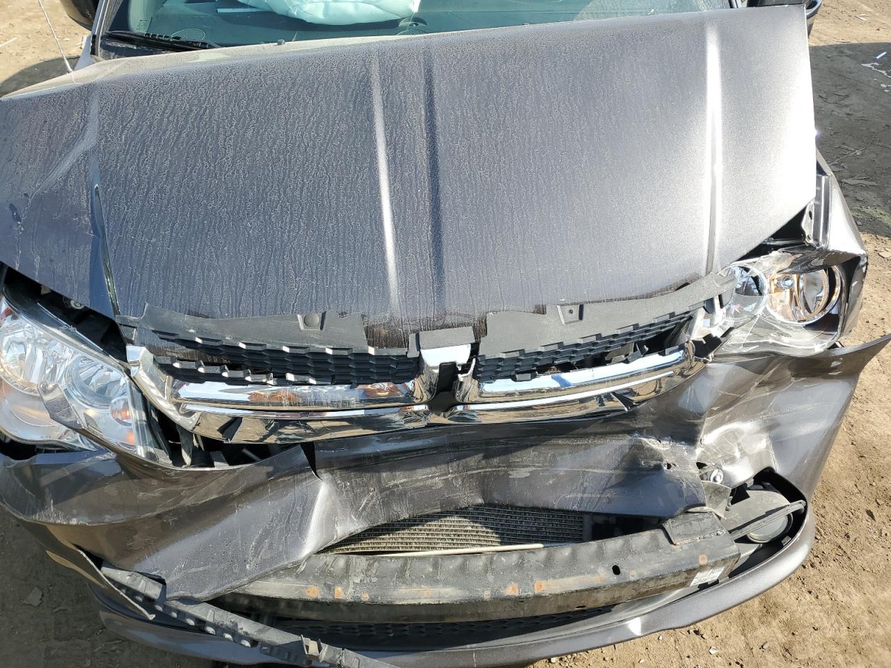 2019 Dodge Grand Caravan Sxt VIN: 2C4RDGCG5KR660797 Lot: 75305034