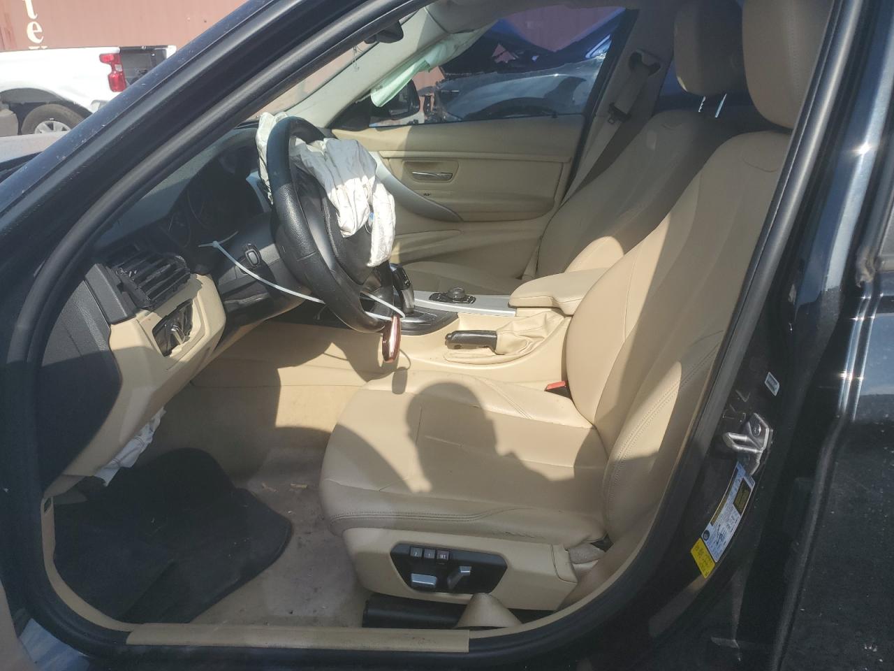 2016 BMW 320 I VIN: WBA8E1G59GNT99481 Lot: 84064805