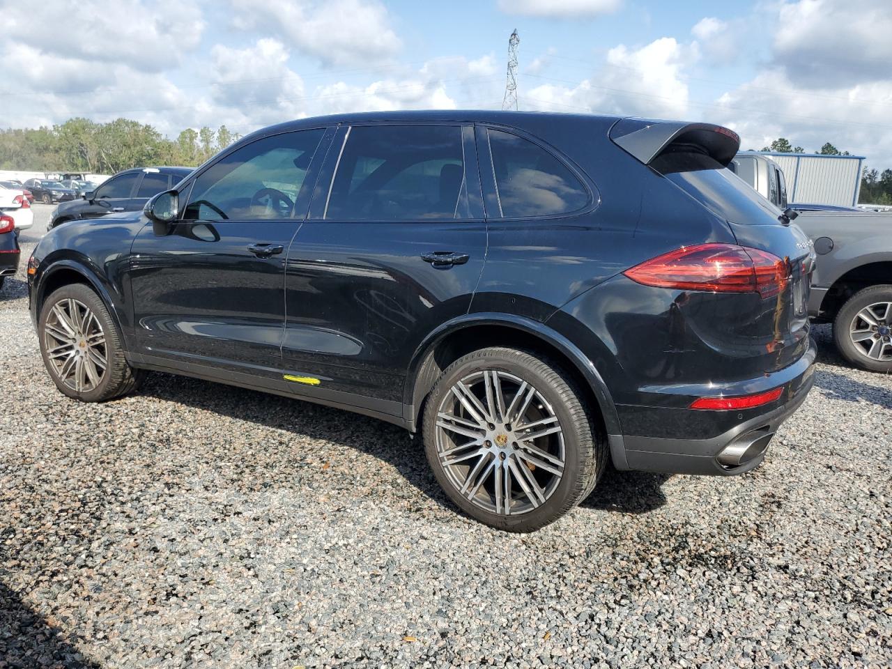 2017 Porsche Cayenne - Image 2