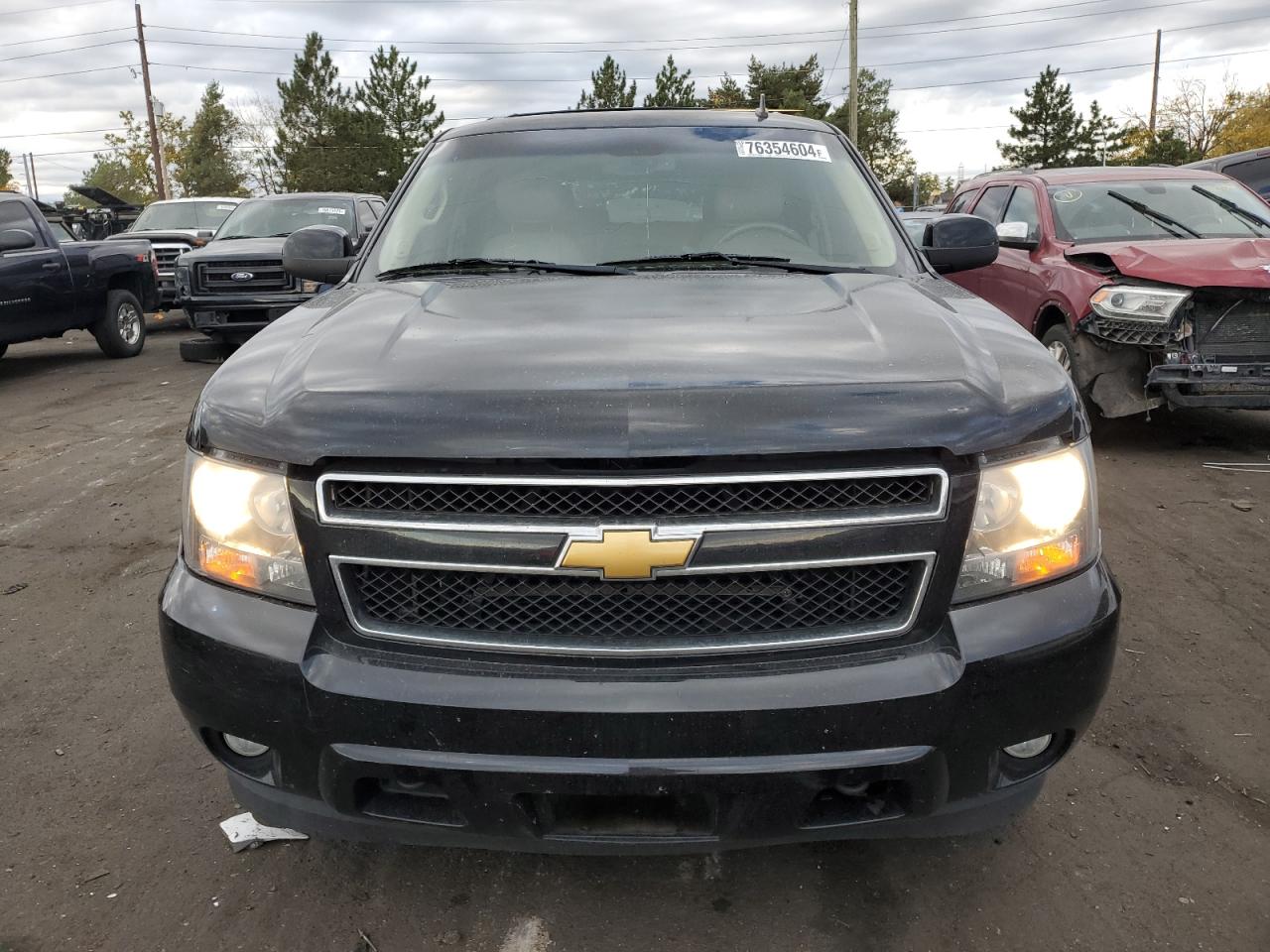 VIN 1GNSKBE01DR236804 2013 CHEVROLET TAHOE no.5