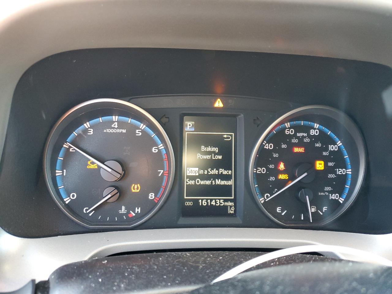 2018 Toyota RAV 4 - Image 9