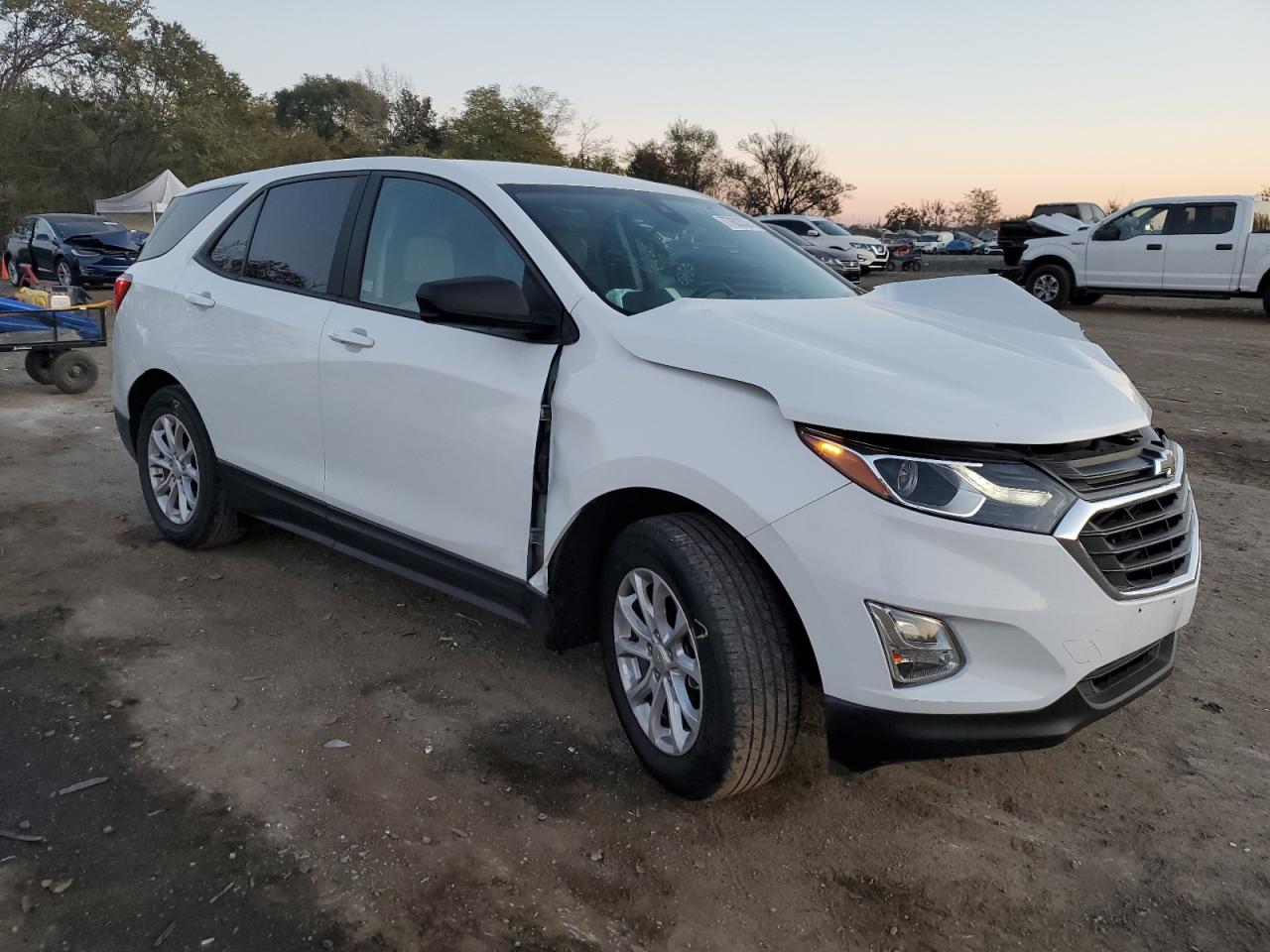 2020 Chevrolet Equinox - Image 4