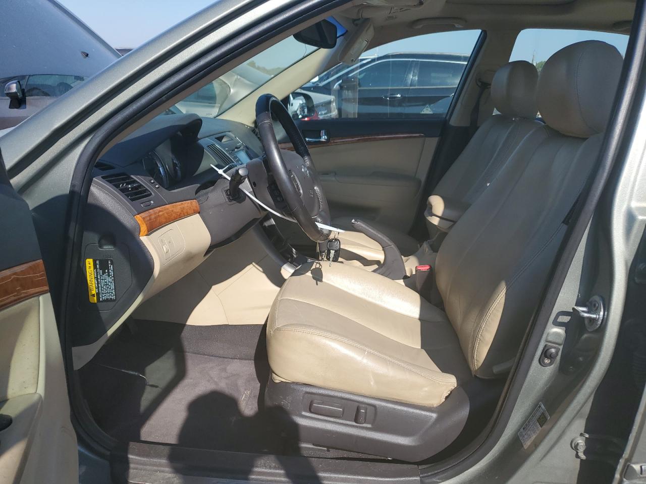 2009 Hyundai Sonata - Image 7