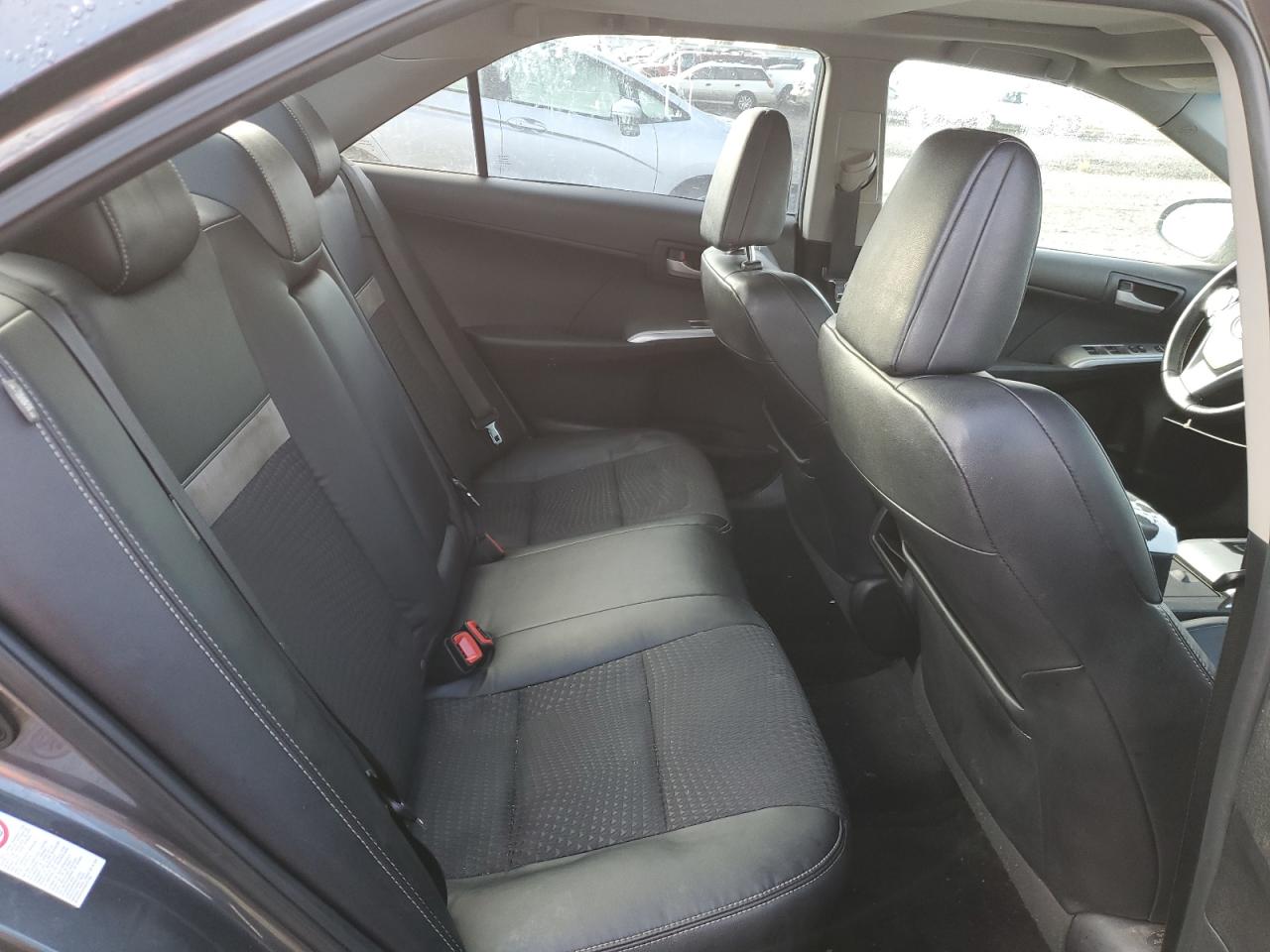 2012 Toyota Camry - Image 10