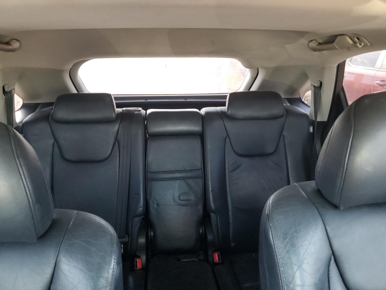 2010 Lexus RX - Image 10