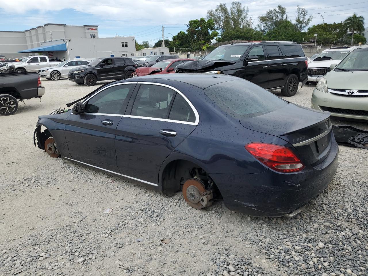 55SWF4JB6FU081448 2015 MERCEDES-BENZ C CLASS - Image 2