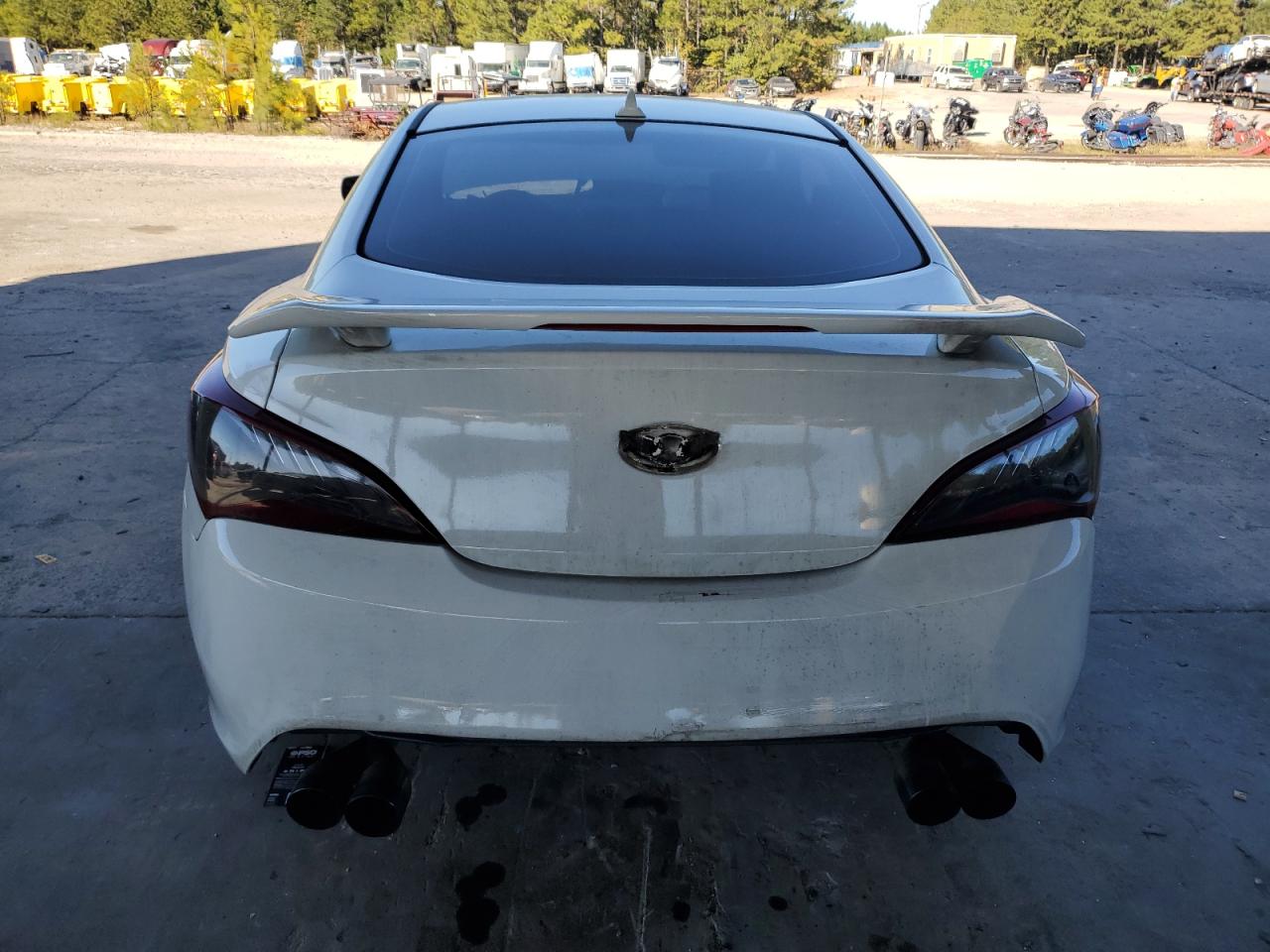 2010 Hyundai Genesis Coupe 2.0T VIN: KMHHT6KD4AU035708 Lot: 76158104