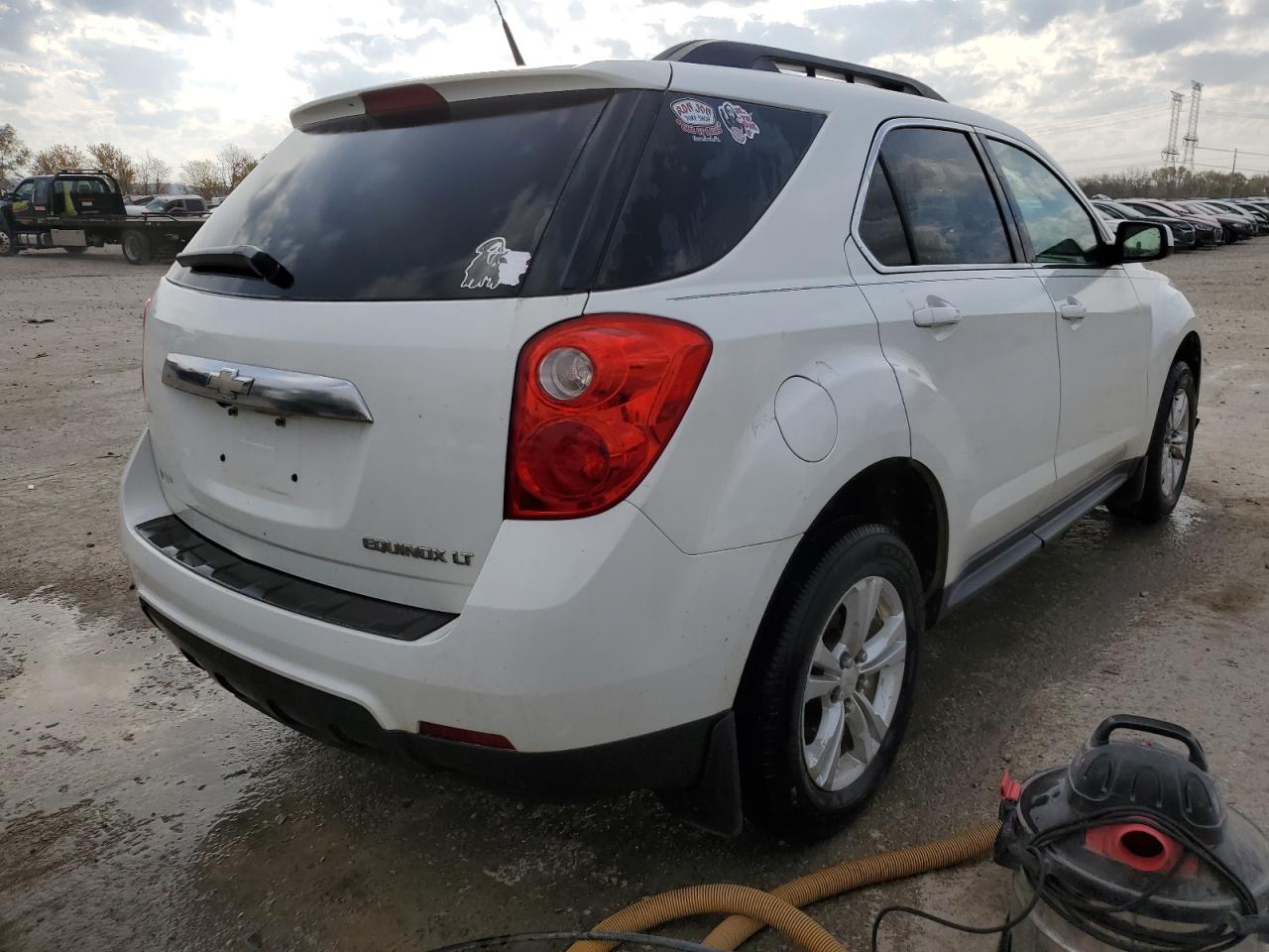 2011 Chevrolet Equinox - Image 3