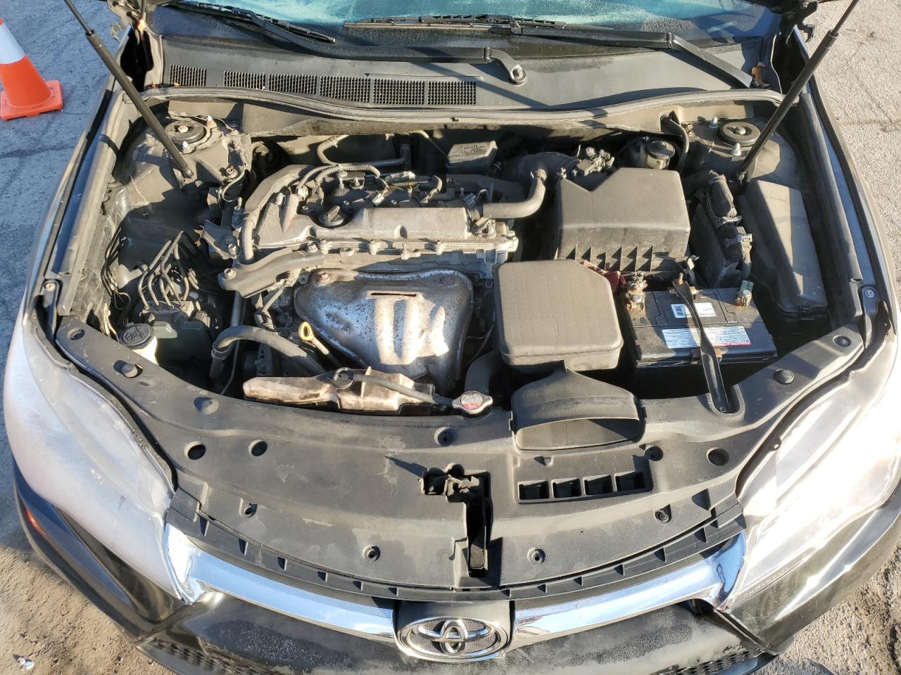 2017 Toyota Camry - Image 11