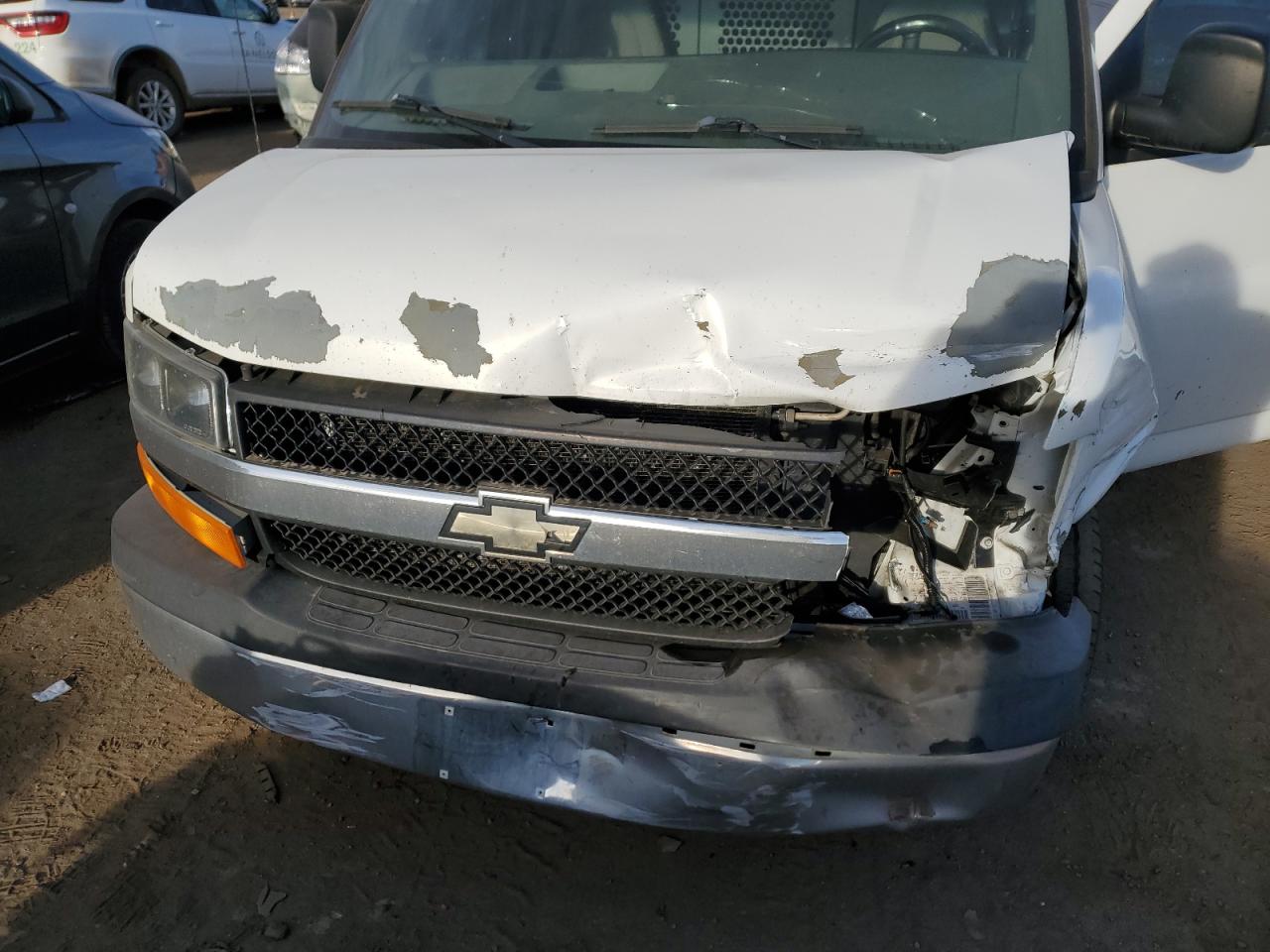 1GCFG154X81182643 2008 Chevrolet Express G1500