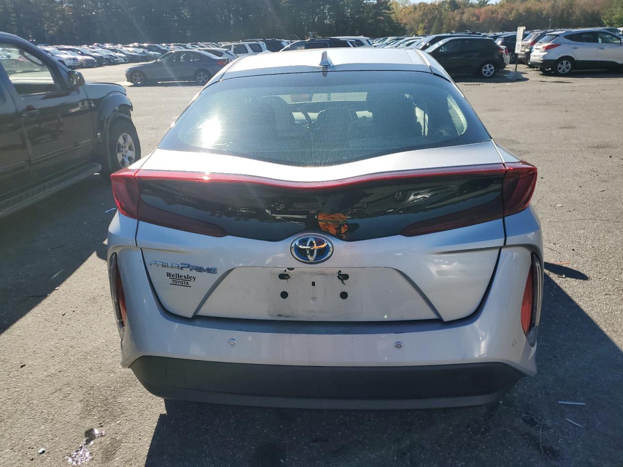 JTDKARFP2H3000462 2017 Toyota Prius Prime