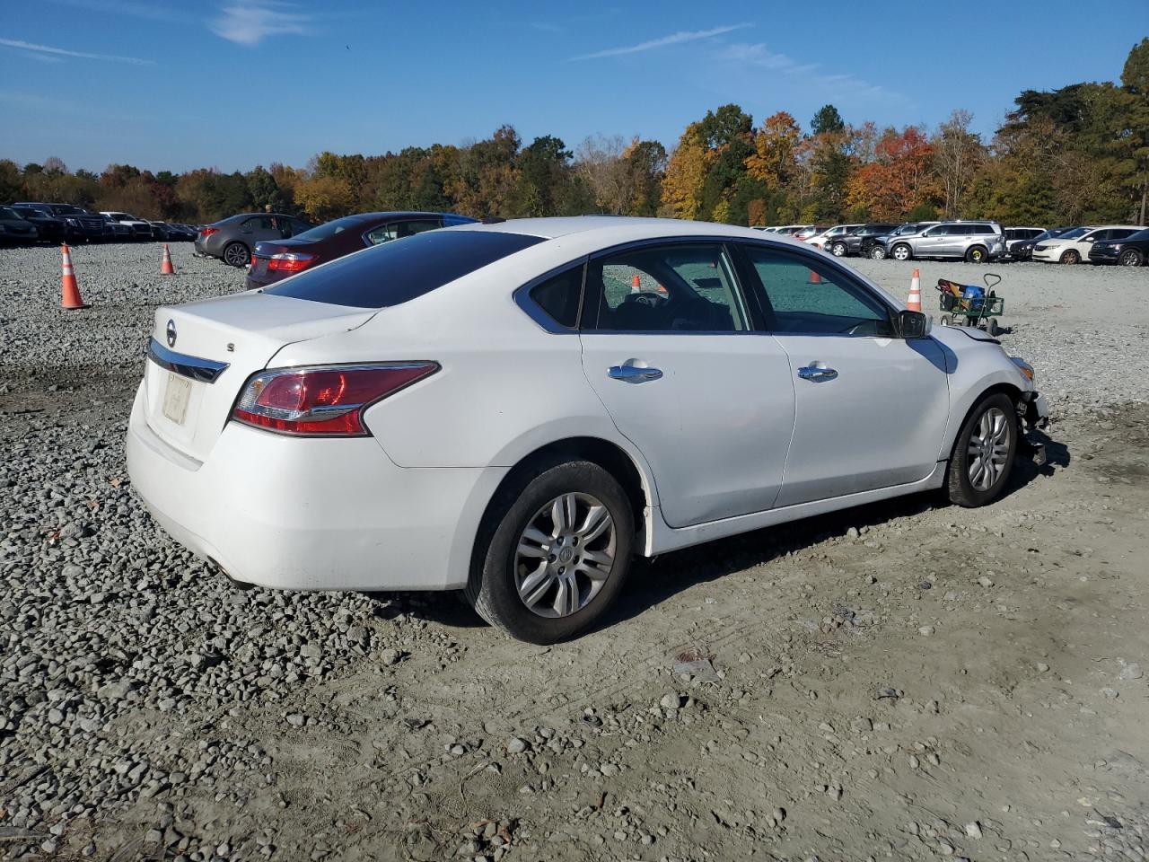 2015 Nissan Altima - Image 3