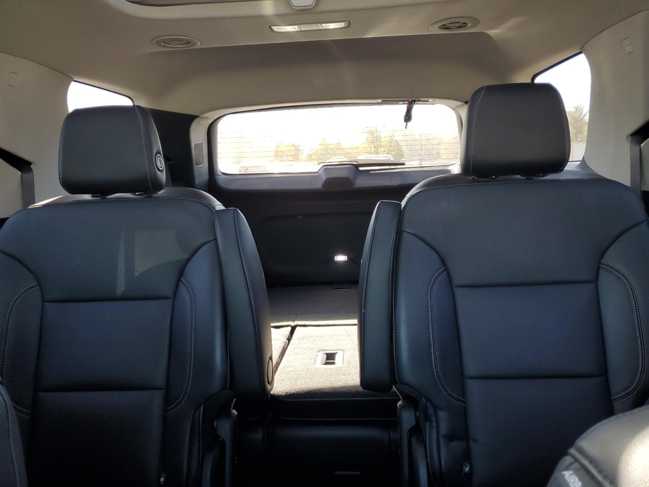 2018 Chevrolet Traverse - Image 10