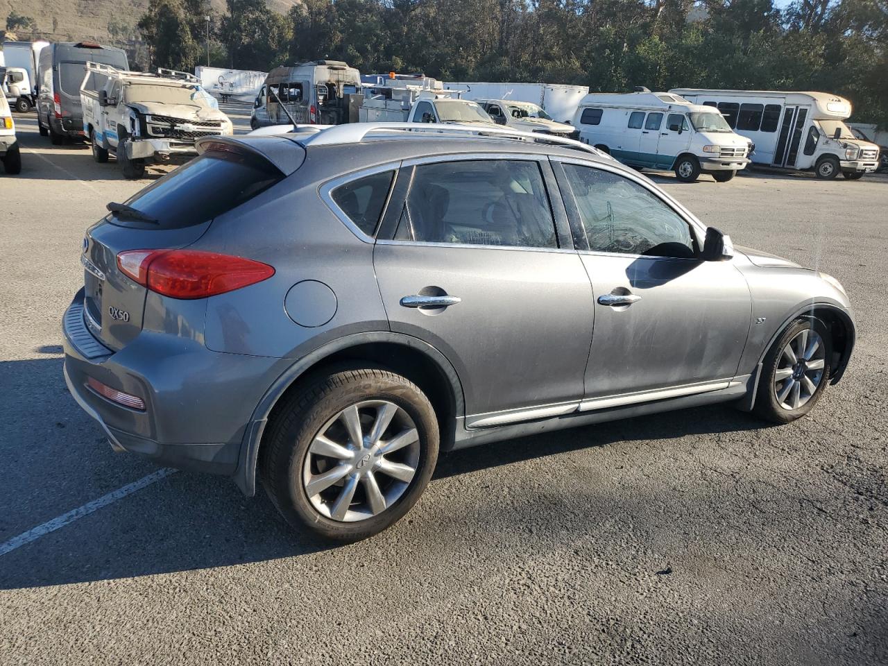 VIN JN1BJ0RP6GM233442 2016 INFINITI QX50 no.3